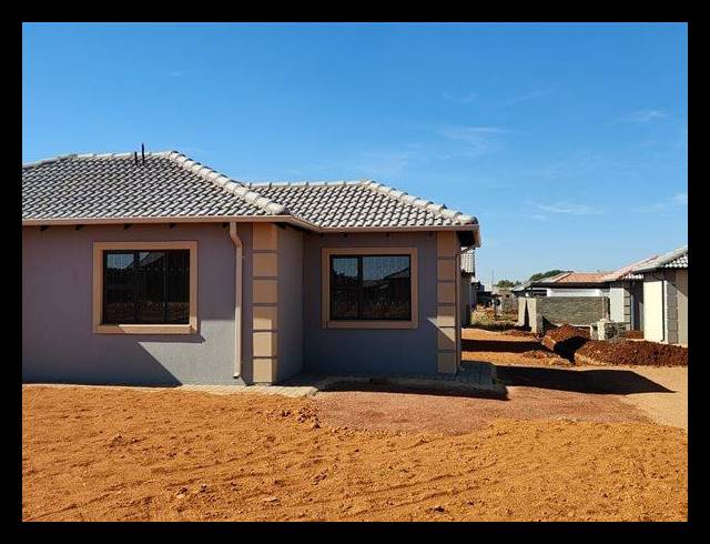 2 BEDROOM HOUSE FOR SALE IN REIGERPARK